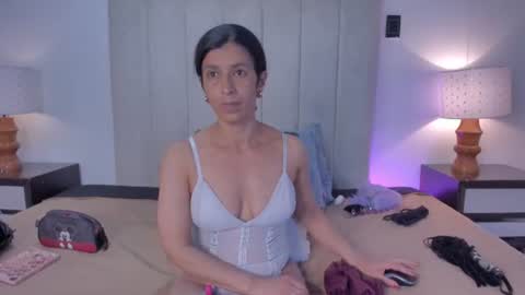 Snapshot of miss_milf_ chatting on July 9, 2026, 8:24 pm miss_milf_ online show from July 9, 2026, 8:24 pm