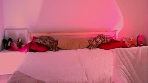 Nicol online show from March 7, 2025, 10:43 pm