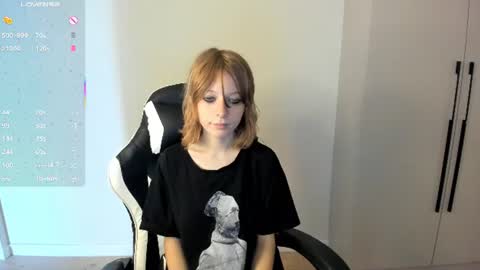 Snapshot of miss_mollysally chatting on August 8, 2026, 5:53 am Molly online show from August 8, 2026, 5:53 am