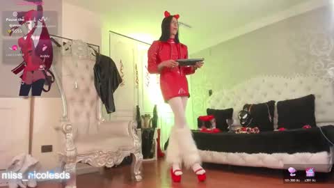 Miss Nicole online show from May 25, 2026, 12:55 pm