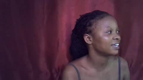 Snapshot of miss_rihanna2 chatting on November 16, 2025, 6:02 pm miss_rihanna2 online show from November 16, 2025, 6:02 pm