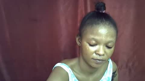 Snapshot of miss_rihanna2 chatting on December 21, 2025, 5:03 am miss_rihanna2 online show from December 21, 2025, 5:03 am