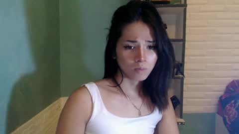Snapshot of miss_rona_xoxo chatting on June 13, 2026, 6:44 am Rona online show from June 13, 2026, 6:44 am