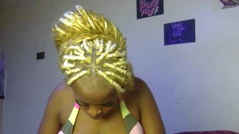 miss_sexyyy online show from January 7, 2026, 10:12 pm