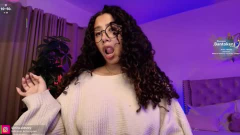 Amy Olivera online show from September 27, 2025, 11:59 am