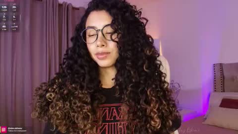 Amy Olivera online show from November 26, 2025, 12:50 pm