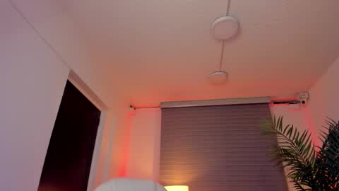 Sofia Castro online show from March 5, 2026, 12:01 pm