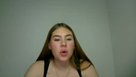 sophi 3 online show from June 12, 2026, 11:25 pm