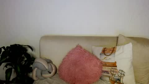Snapshot of miss_sophiiee chatting on May 7, 2026, 4:18 am Sophie online show from May 7, 2026, 4:18 am