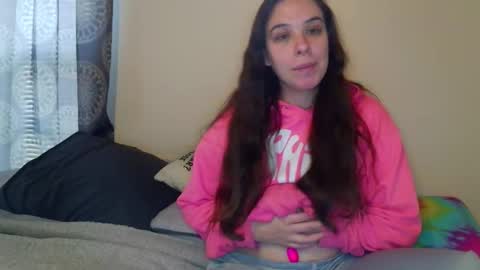 Bella online show from November 24, 2025, 5:12 pm