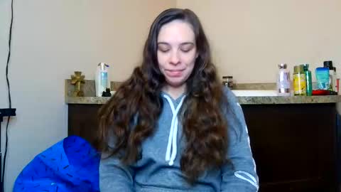 Snapshot of miss_sunshine01 chatting on June 11, 2026, 2:53 am Bella online show from June 11, 2026, 2:53 am