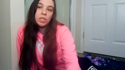 Snapshot of miss_sunshine01 chatting on June 12, 2026, 1:48 am Bella online show from June 12, 2026, 1:48 am