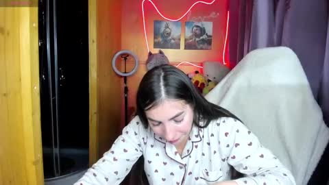 Snapshot of miss_tasy chatting on October 1, 2025, 10:10 am Melanie January 15th is my birthday there will be an interesting show online show from October 1, 2025, 10:10 am