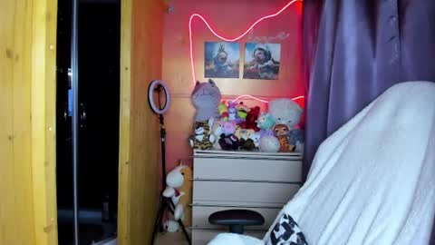 Snapshot of miss_tasy chatting on August 2, 2026, 3:27 am Melanie January 15th is my birthday there will be an interesting show online show from August 2, 2026, 3:27 am