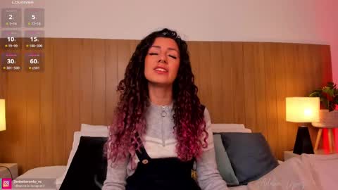 Adara Lpez online show from February 12, 2025, 12:01 pm