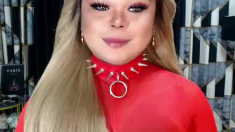 Snapshot of miss_tyraxxx chatting on October 24, 2025, 6:59 pm Tyra Davenport online show from October 24, 2025, 6:59 pm