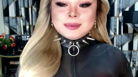 Snapshot of miss_tyraxxx chatting on November 2, 2025, 4:53 pm Tyra Davenport online show from November 2, 2025, 4:53 pm