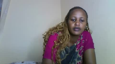 Snapshot of miss_vall chatting on March 14, 2026, 6:52 am miss_vall online show from March 14, 2026, 6:52 am