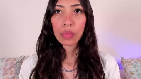 Miss Veronica online show from September 15, 2025, 1:33 pm