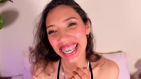 Miss Veronica online show from March 11, 2026, 2:01 pm