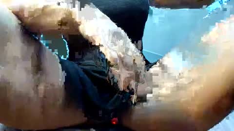 Snapshot of missale chatting on December 3, 2024, 3:33 pm Alesyamuscledoll online show from December 3, 2024, 3:33 pm