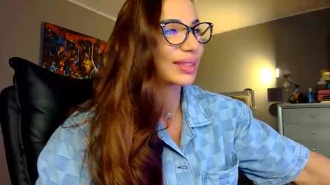 Snapshot of missale chatting on May 24, 2026, 8:14 pm Alesyamuscledoll online show from May 24, 2026, 8:14 pm