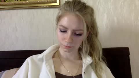 Alli not bb not babe not baby online show from December 16, 2024, 3:43 pm