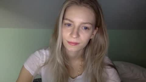 Alli not bb not babe not baby online show from January 17, 2025, 8:11 pm