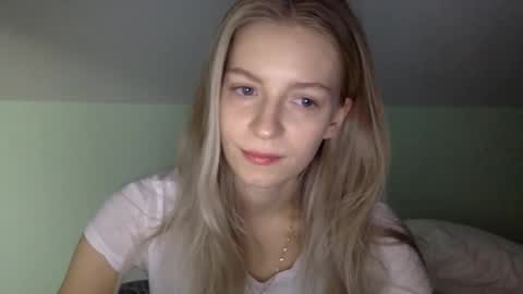 Alli not bb not babe not baby online show from February 10, 2025, 11:25 am