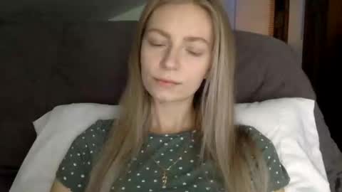 Alli not bb not babe not baby online show from September 17, 2025, 11:39 pm