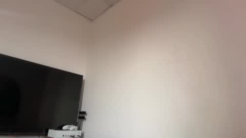 Ameliahs online show from October 8, 2025, 1:31 pm