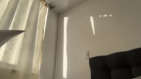 Ameliahs online show from December 5, 2025, 11:52 am