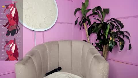 Snapshot of missangeldust chatting on January 10, 2025, 12:27 am missangeldust online show from January 10, 2025, 12:27 am