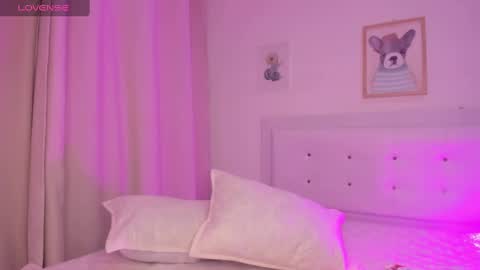 Snapshot of missangeldust chatting on February 5, 2025, 12:06 pm missangeldust online show from February 5, 2025, 12:06 pm