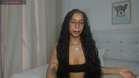 Snapshot of missangeldust chatting on February 20, 2025, 8:14 pm missangeldust online show from February 20, 2025, 8:14 pm