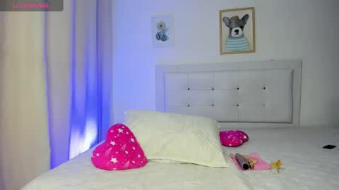 Snapshot of missangeldust chatting on February 26, 2025, 8:11 pm missangeldust online show from February 26, 2025, 8:11 pm