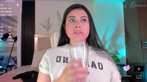 Bianca Torres online show from December 6, 2024, 2:35 am