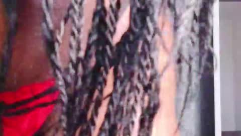 Miss Evelyn  online show from October 26, 2025, 12:00 pm