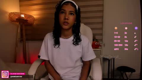 Sara Vanegas online show from November 3, 2025, 12:06 pm