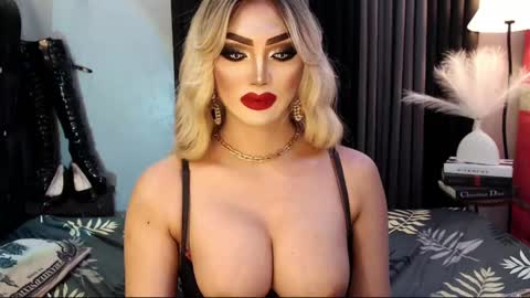 PRIESTESS CHANNEL online show from February 19, 2025, 2:23 am