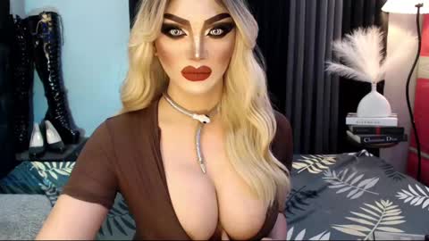 PRIESTESS CHANNEL online show from March 11, 2025, 4:54 am
