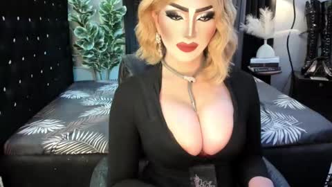 PRIESTESS CHANNEL online show from October 20, 2025, 9:37 pm