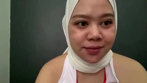 missclara_vynx online show from November 8, 2025, 4:34 am