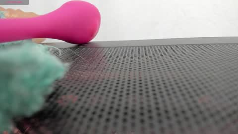 Vane online show from April 4, 2026, 11:02 pm