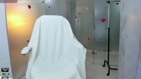 Snapshot of missdominna chatting on January 14, 2026, 3:56 am Miss Domina online show from January 14, 2026, 3:56 am