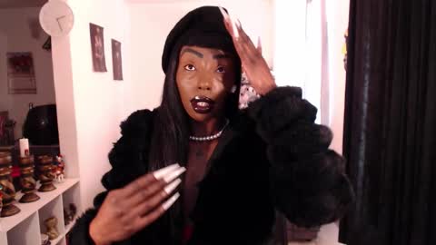 Emilie Diaz online show from January 15, 2026, 2:32 pm