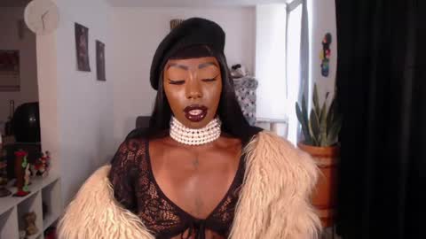 Emilie Diaz online show from April 15, 2026, 3:30 pm