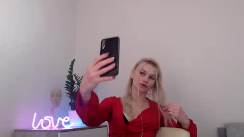 EMMA online show from January 6, 2025, 9:54 pm