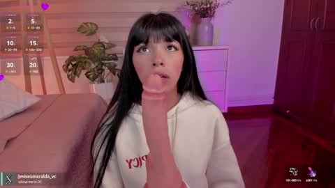 Julieta Arboleda   but i like call me esme online show from January 9, 2025, 11:02 pm