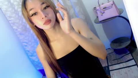 Snapshot of missfantasia chatting on July 13, 2026, 12:19 pm missfantasia online show from July 13, 2026, 12:19 pm